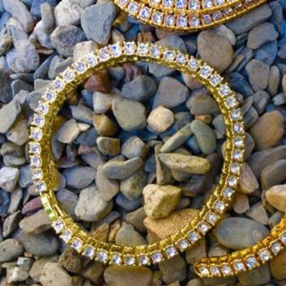 Brand new 14k Gold tennis bracelet