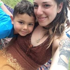 Meet your Posher, Kelly