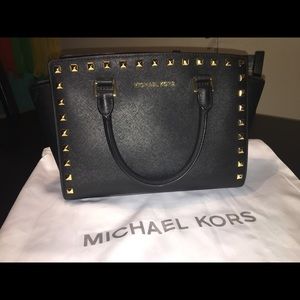 Michael Kors Medium Studded Selma in Black