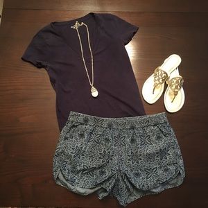 JCrew 3" Boardwalk printed Chambray shorts 
Size M