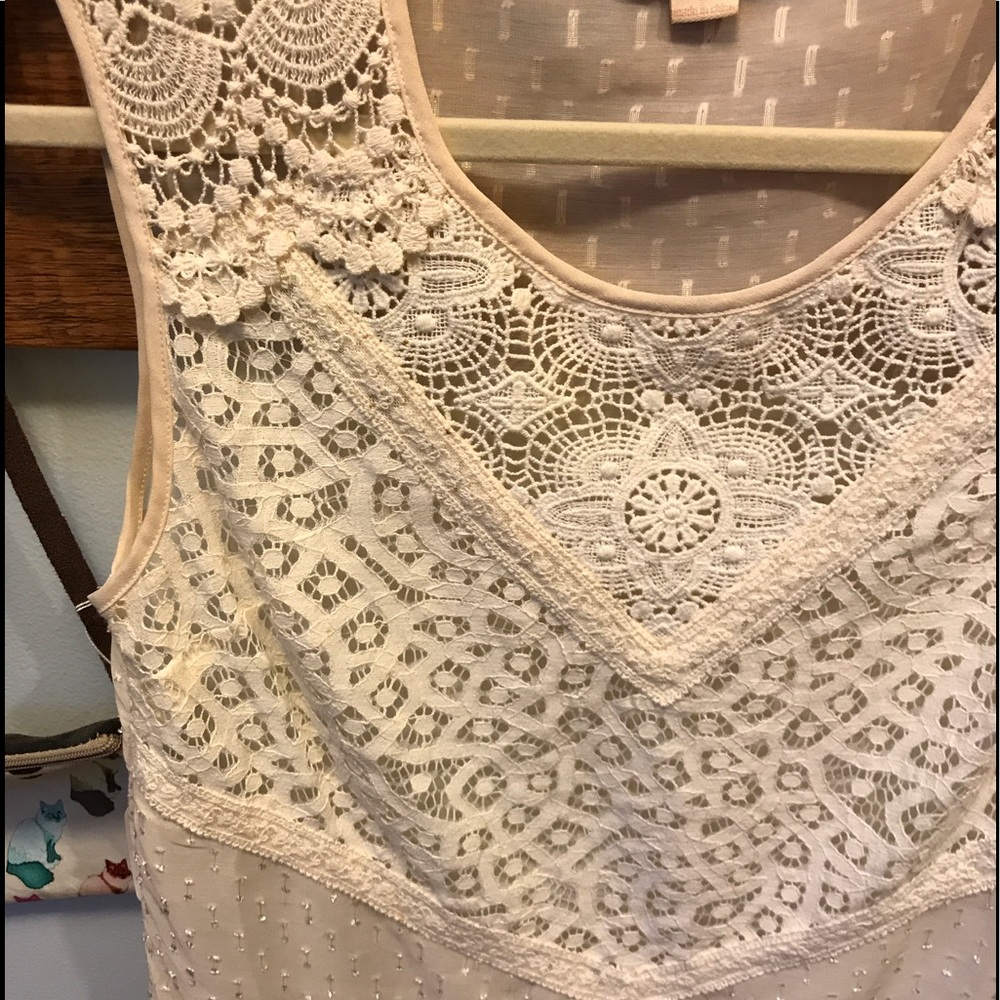 ModCloth Lace/Crochet Top - Picture 4 of 6