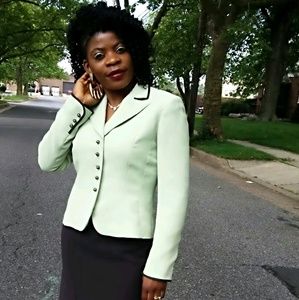 Meet your Posher, Viginie