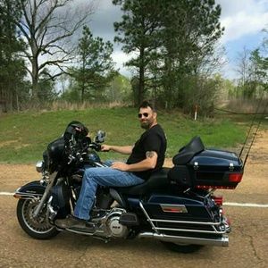 Meet your Posher, Corey