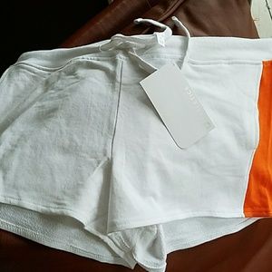 Fabletics naaru shorts