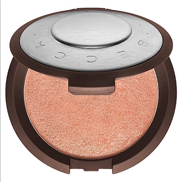 Becca highlight in Rose Gold 🌹 - Picture 5 of 7