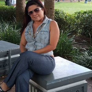 Meet your Posher, Gladis