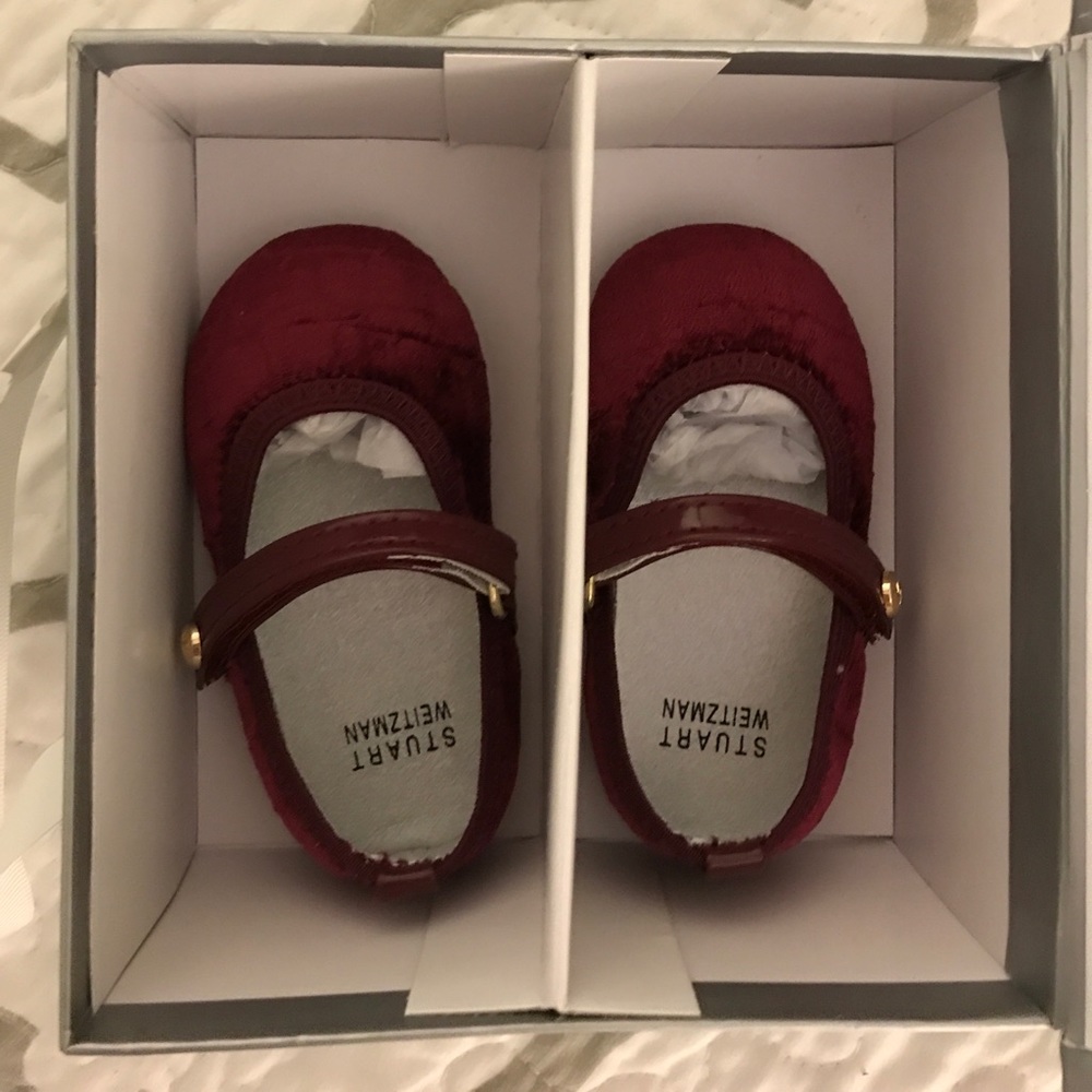 NIB Stuart Weitzman shoes!