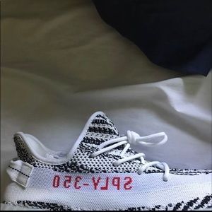 Yeezy 350 Boost V2 "Zebra" Size 11