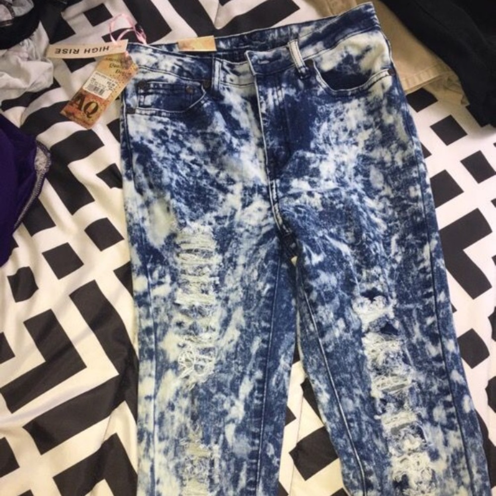 Bleach High waisted jeans