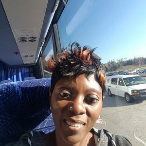 Meet your Posher, Cynthia