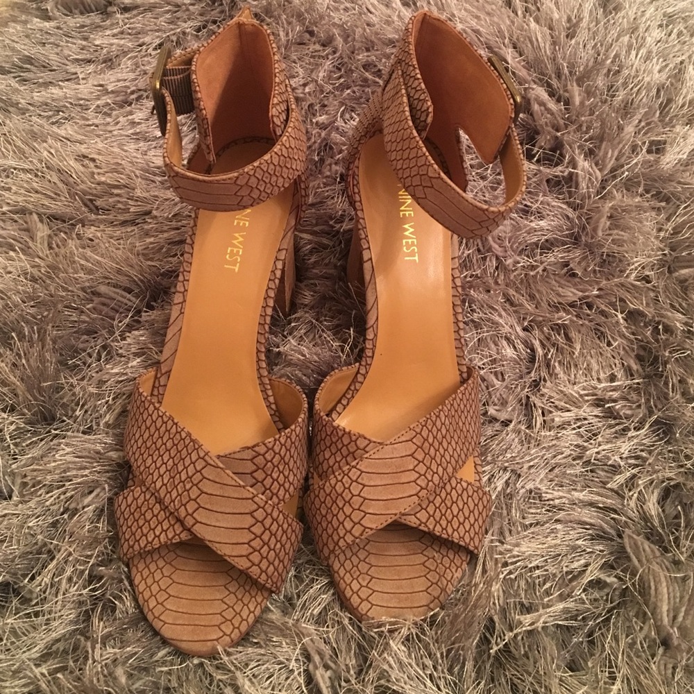 SOLD Nine West chunky heel sandal