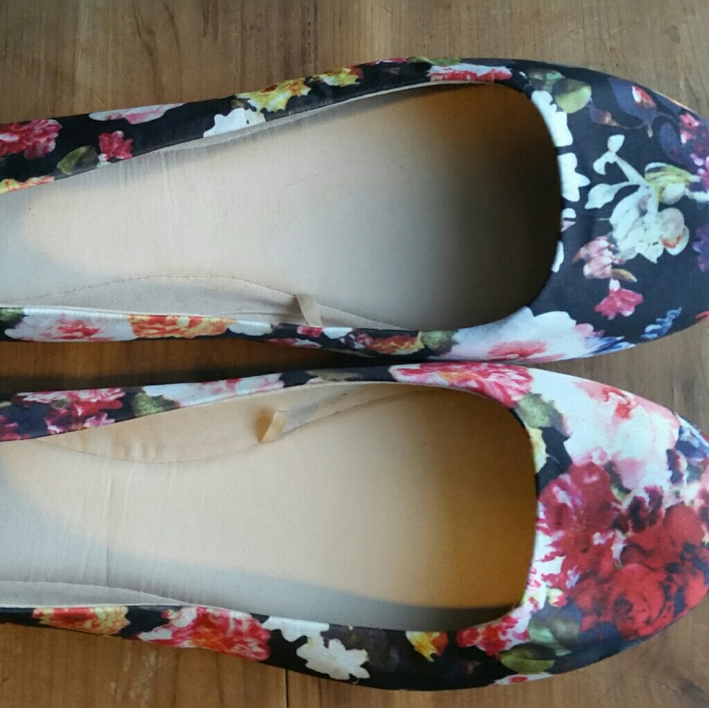 Women's flats size 8.5