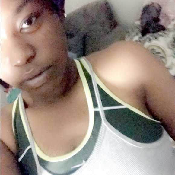 Meet your Posher, Megan - Picture 1 of 1