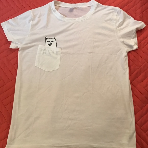 Pocket t-shirt with cat - Picture 2 of 5