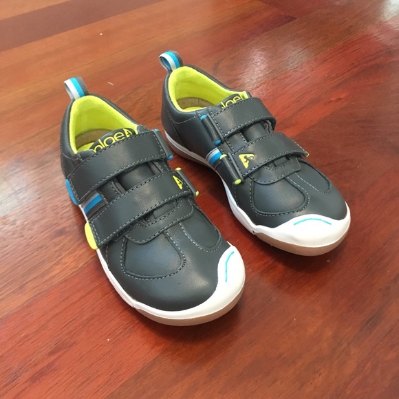 waterproof turf shoes