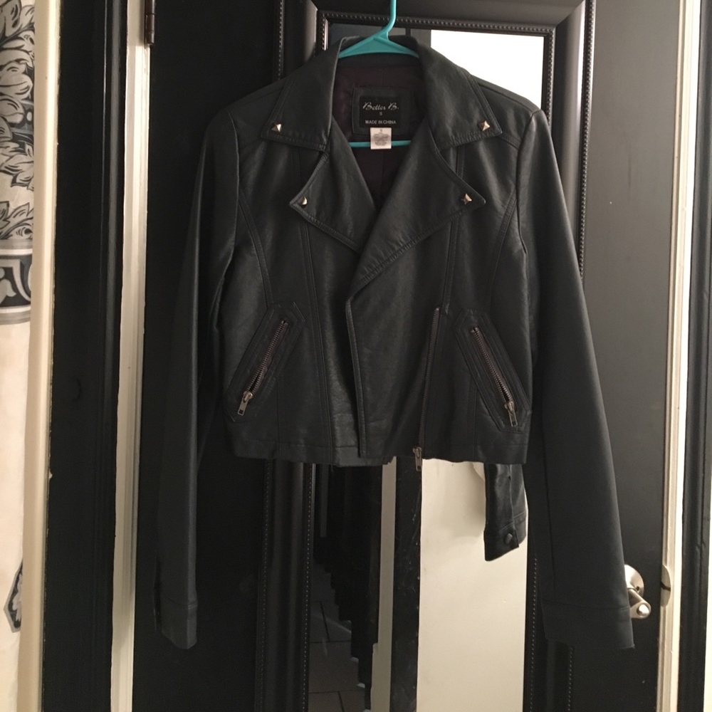 Cute leather jacket!