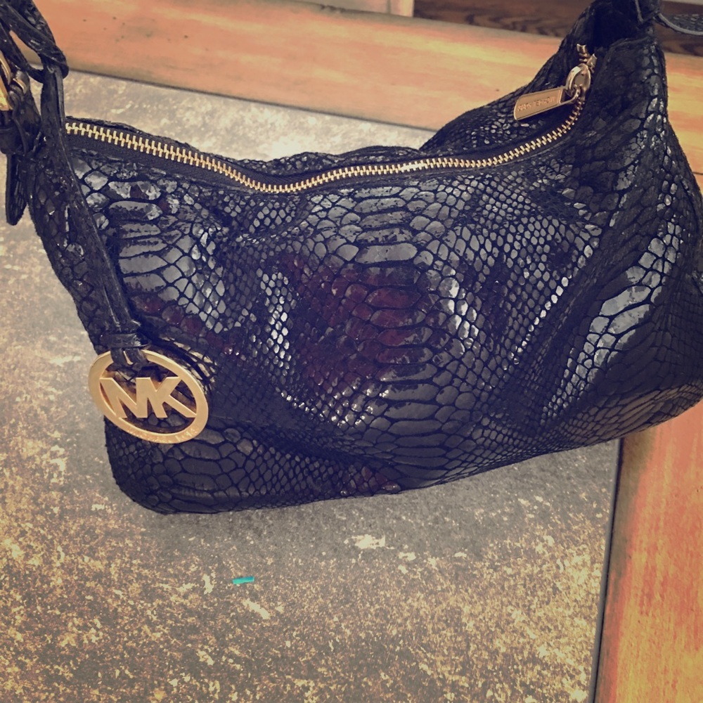 🎉 sale! Michael Kors shoulder bag