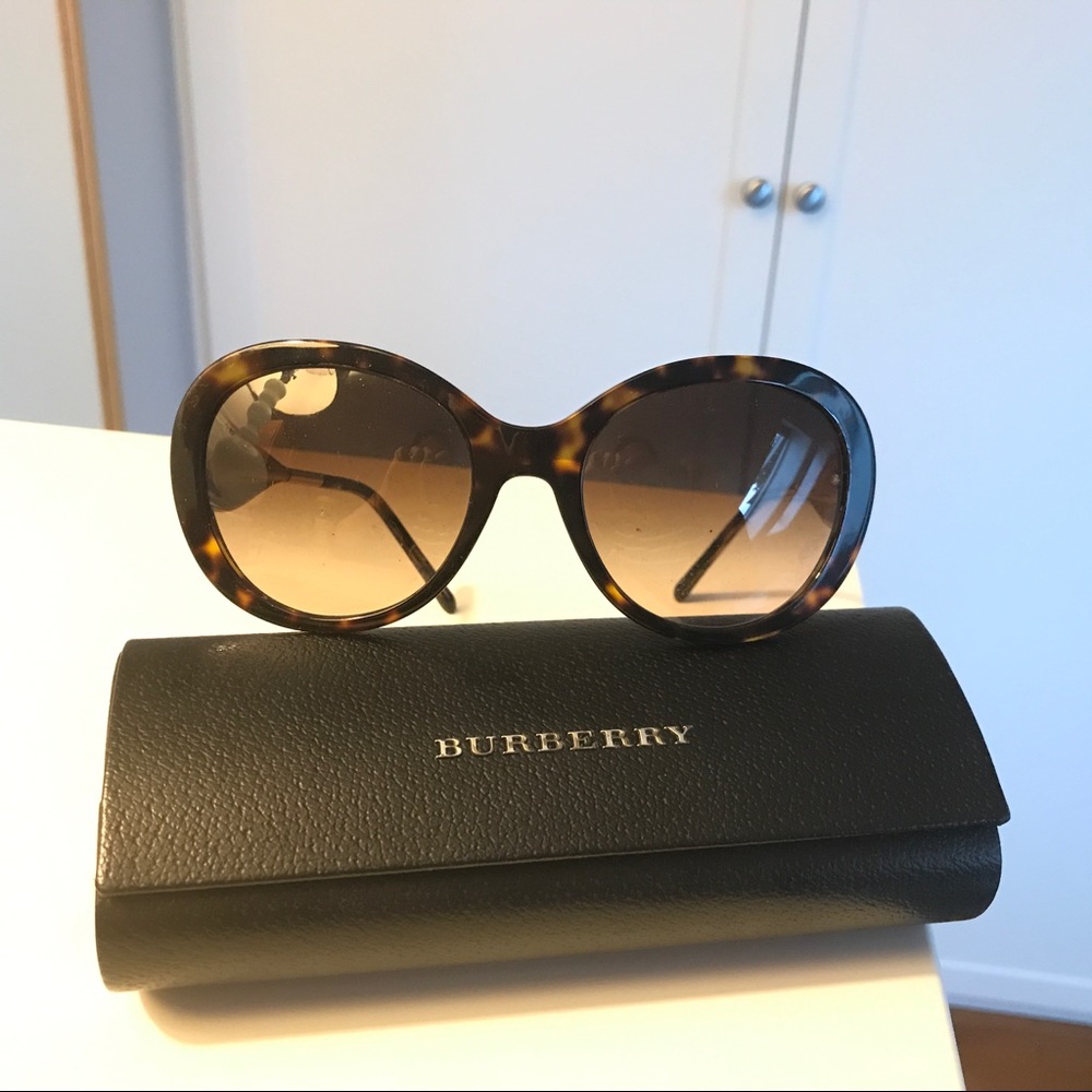 Burberry sunglasses