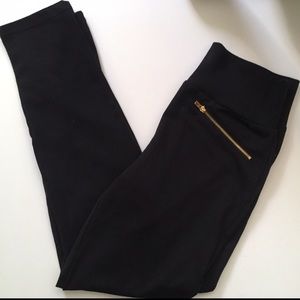 Black stretch pants with Zipper Detail