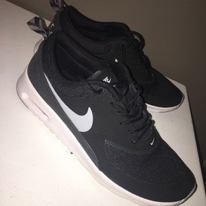 Nike Air Max Thea. Size 9.5