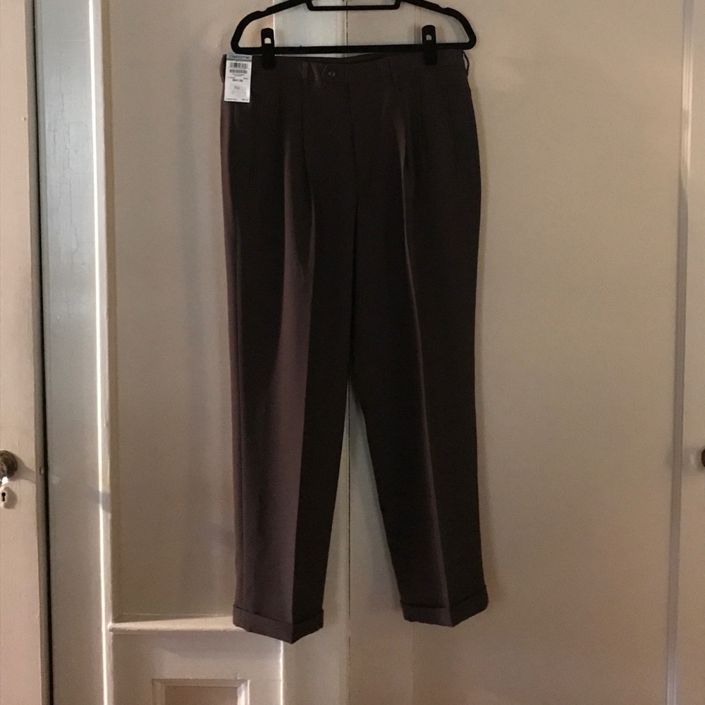 Liz Claiborne stretch gabardine pleat cuff slacks