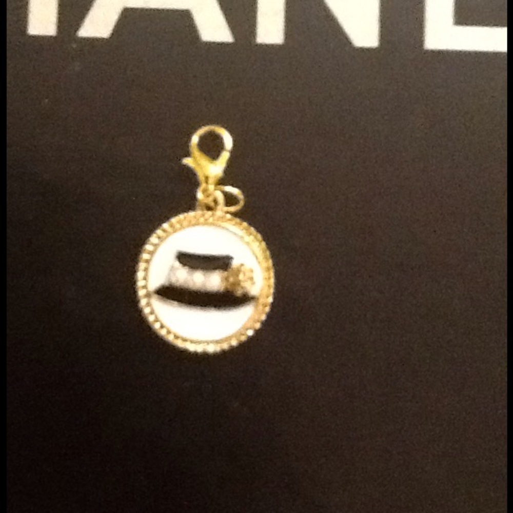 Designer like Charm