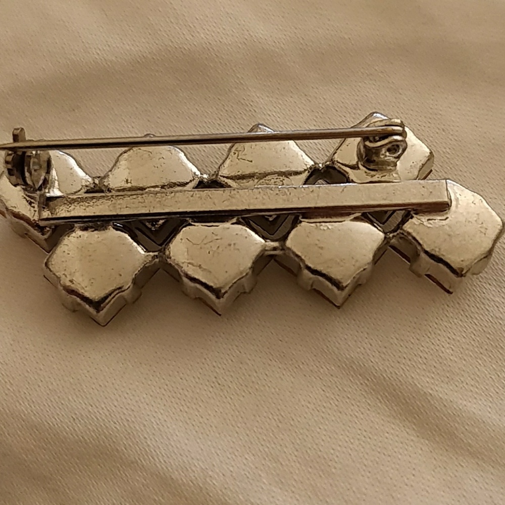 Pin - Picture 2 of 3