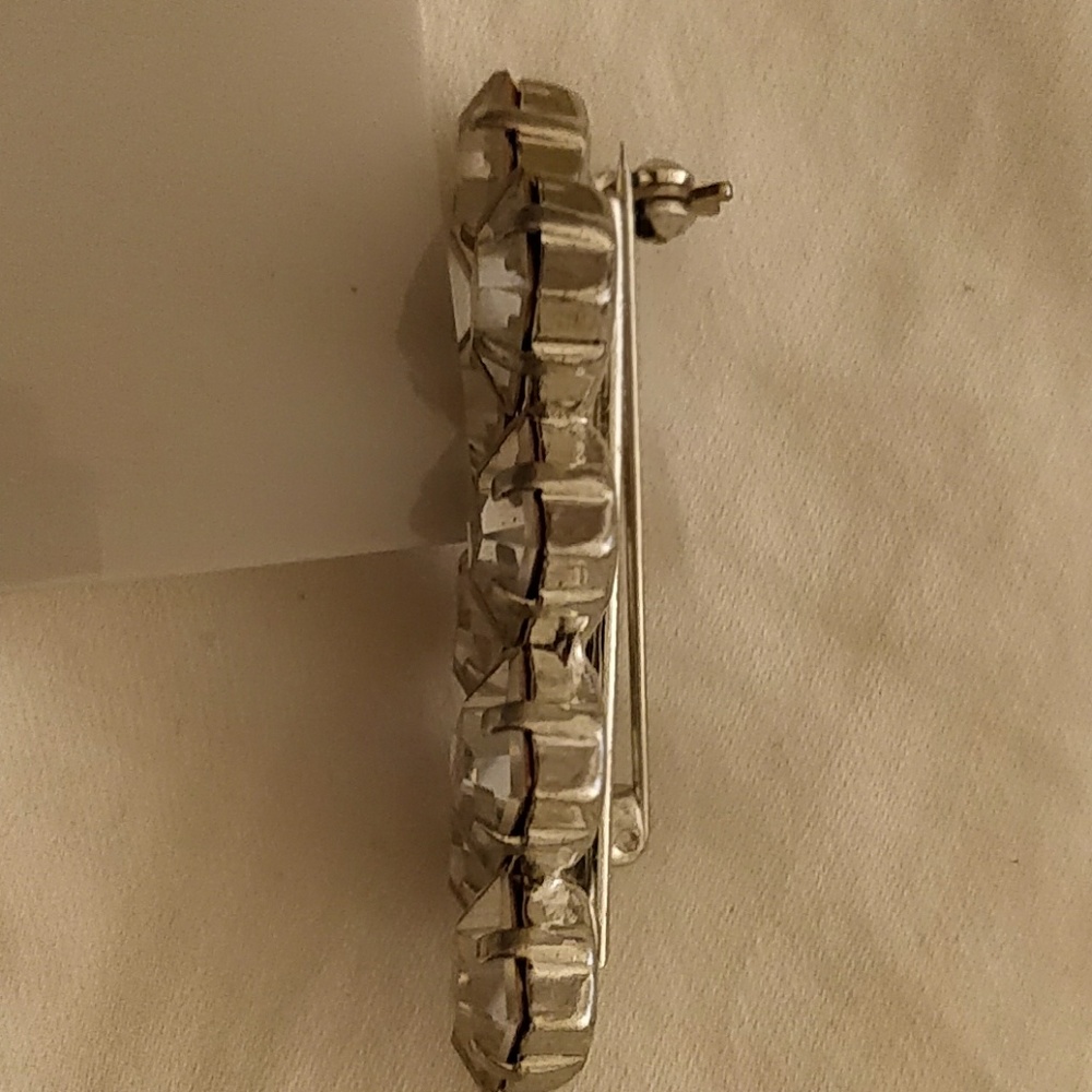 Pin - Picture 3 of 3