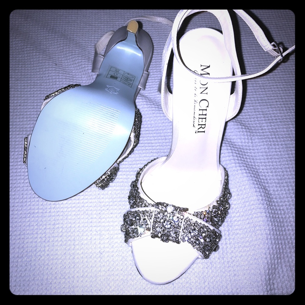 Mon Cheri bridal shoes size 7