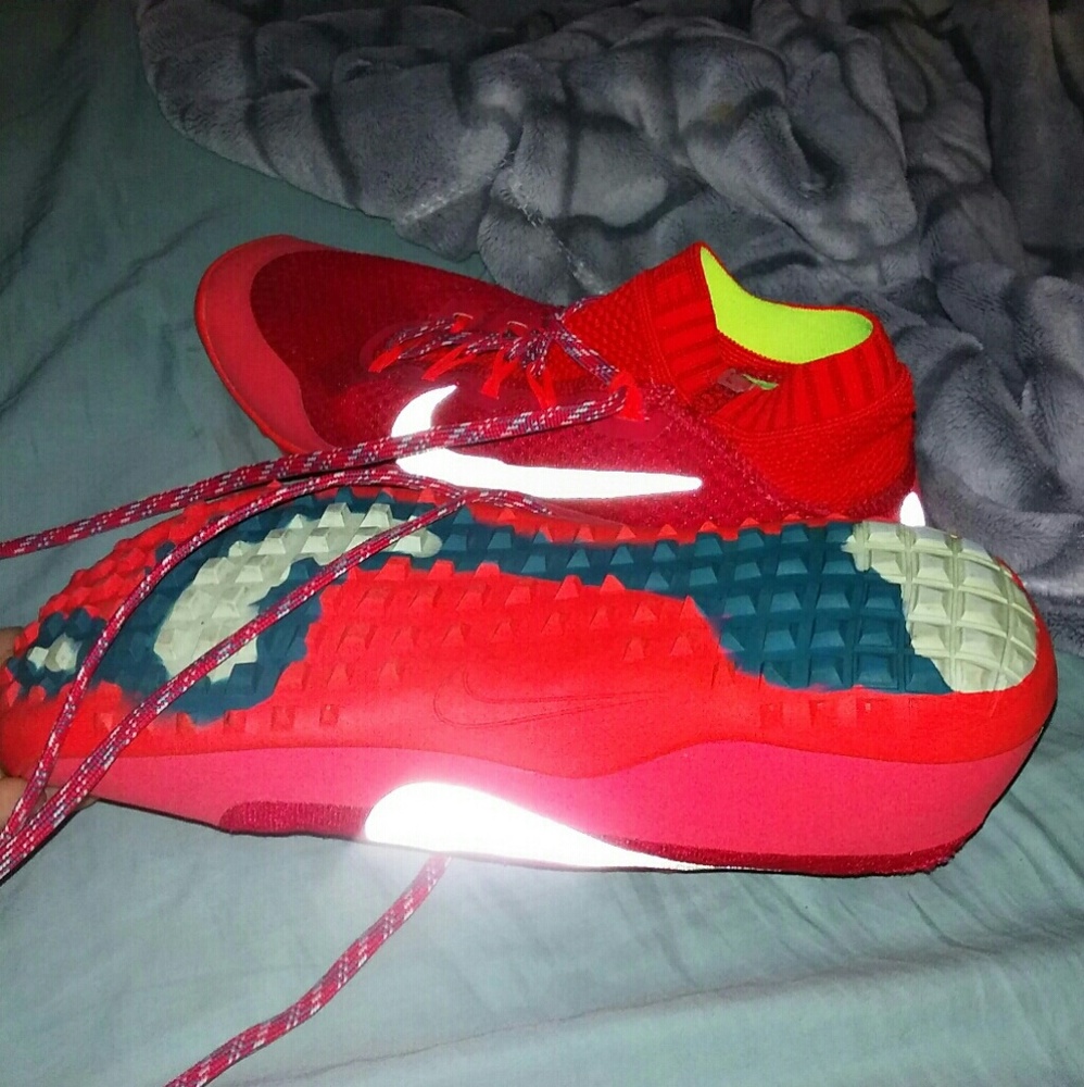 nike sprinting shoes