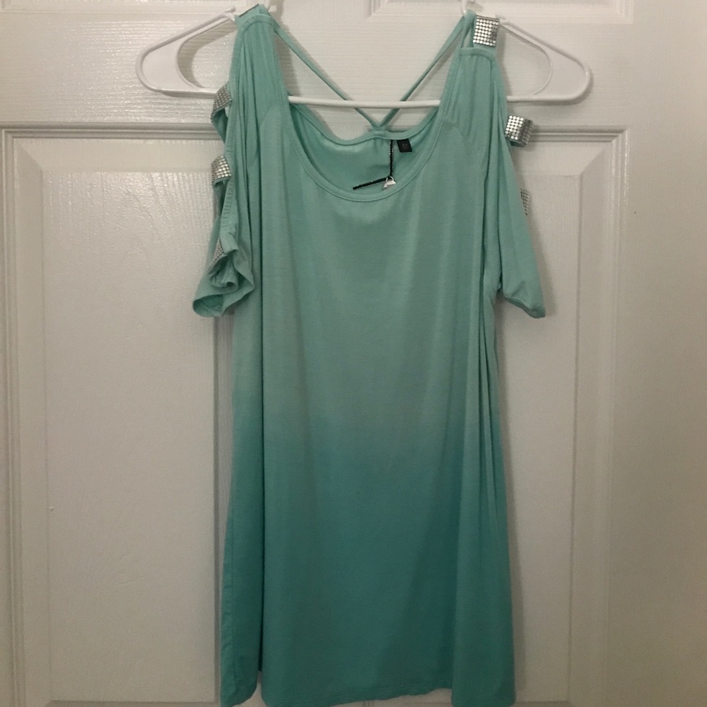 Ombré shirt ‼️price drop‼️