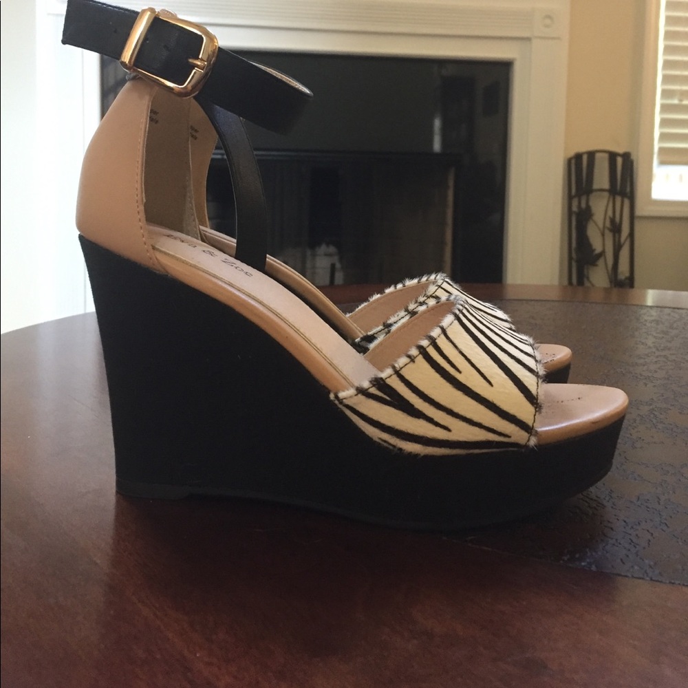 Eva and Zoe zebra print wedge - Picture 1 of 3
