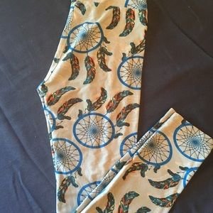 OS LulaRoe Leggings (Dreamcatchers)