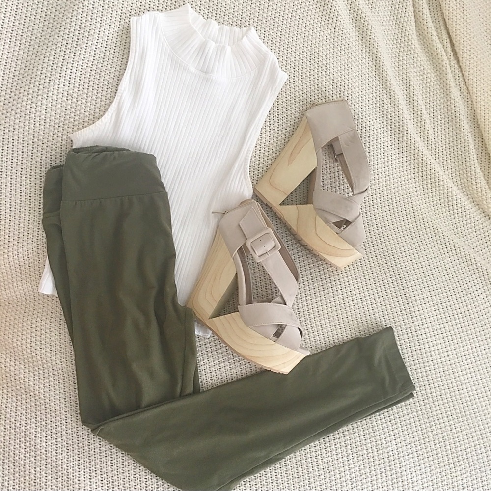 Army Green LulaRoe leggings