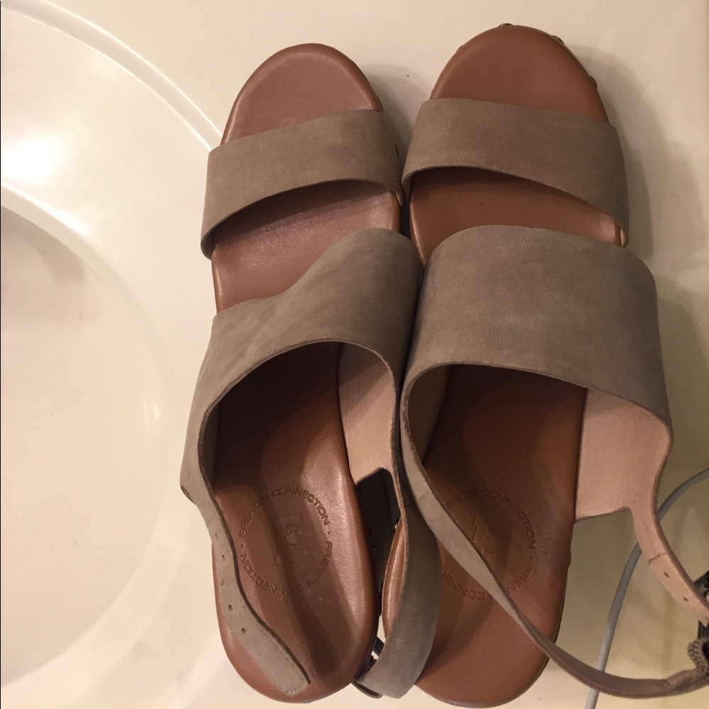 Clogs - Picture 3 of 3