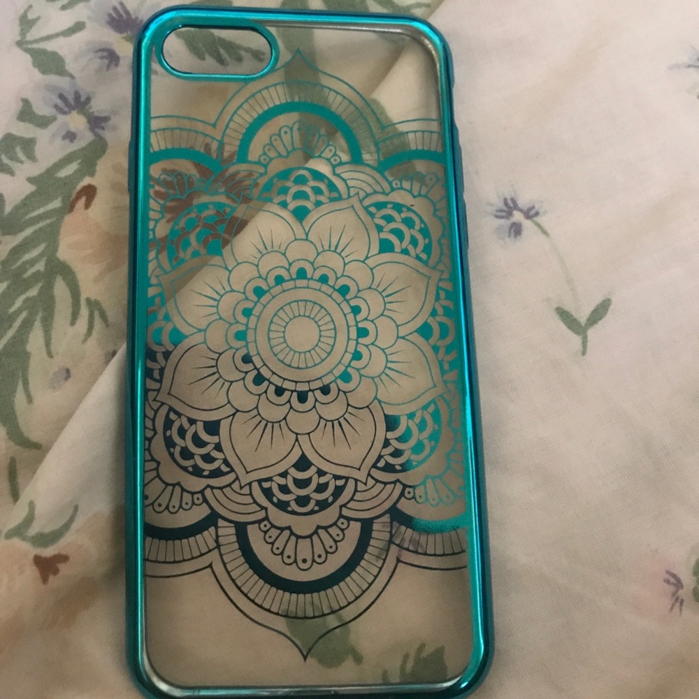 Blue bordered flower Case