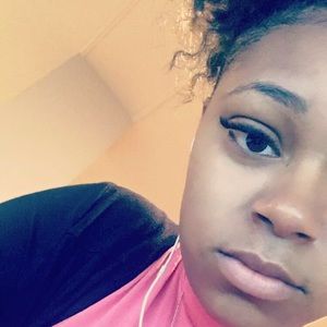 Meet your Posher, Ariel