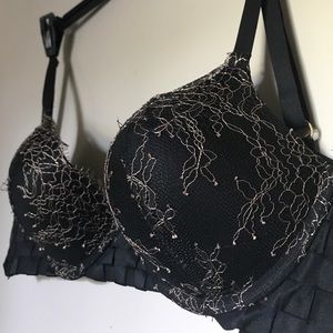 NWOT 36A BOMBSHELL VS Push up
