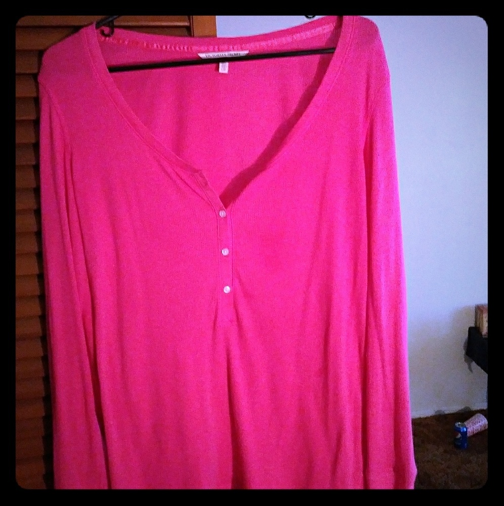 Pink Victoria's Secret Light Long sleeve 👕