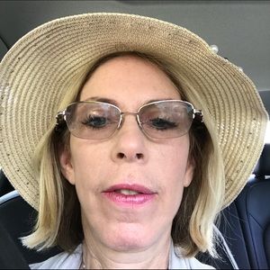 Meet your Posher, Diana