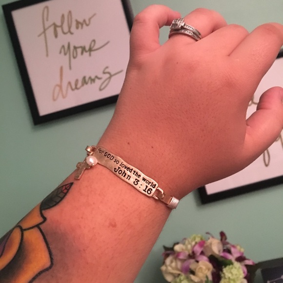 John 3:16 Stamp Bracelet - Picture 4 of 4
