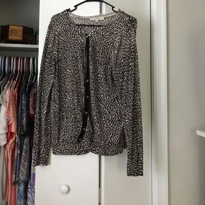 Super cute light  summer sweater