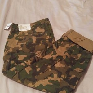 Army boyfriend jeans