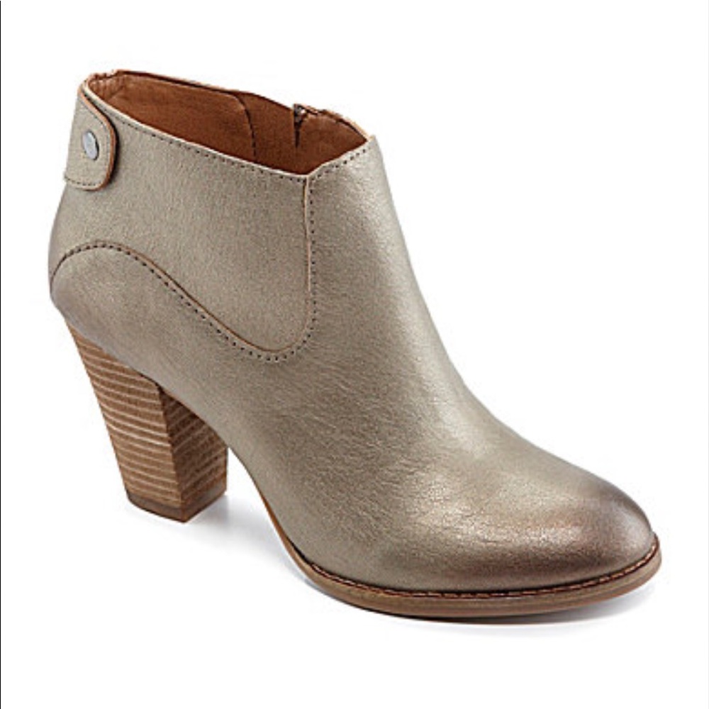 Lucky Brand booties