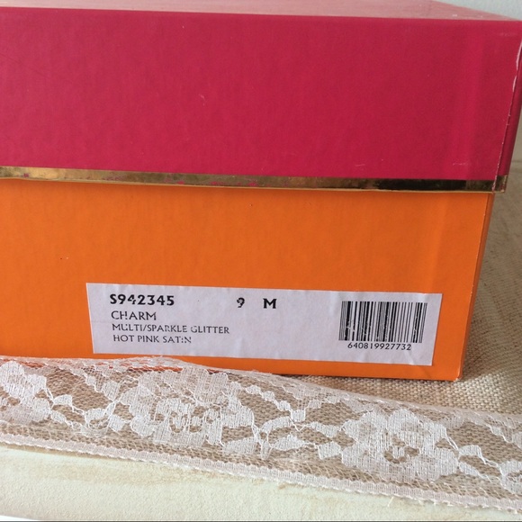 🚨SOLD🚨 Kate Spade Charm Bow Glitter Heels - Picture 8 of 8
