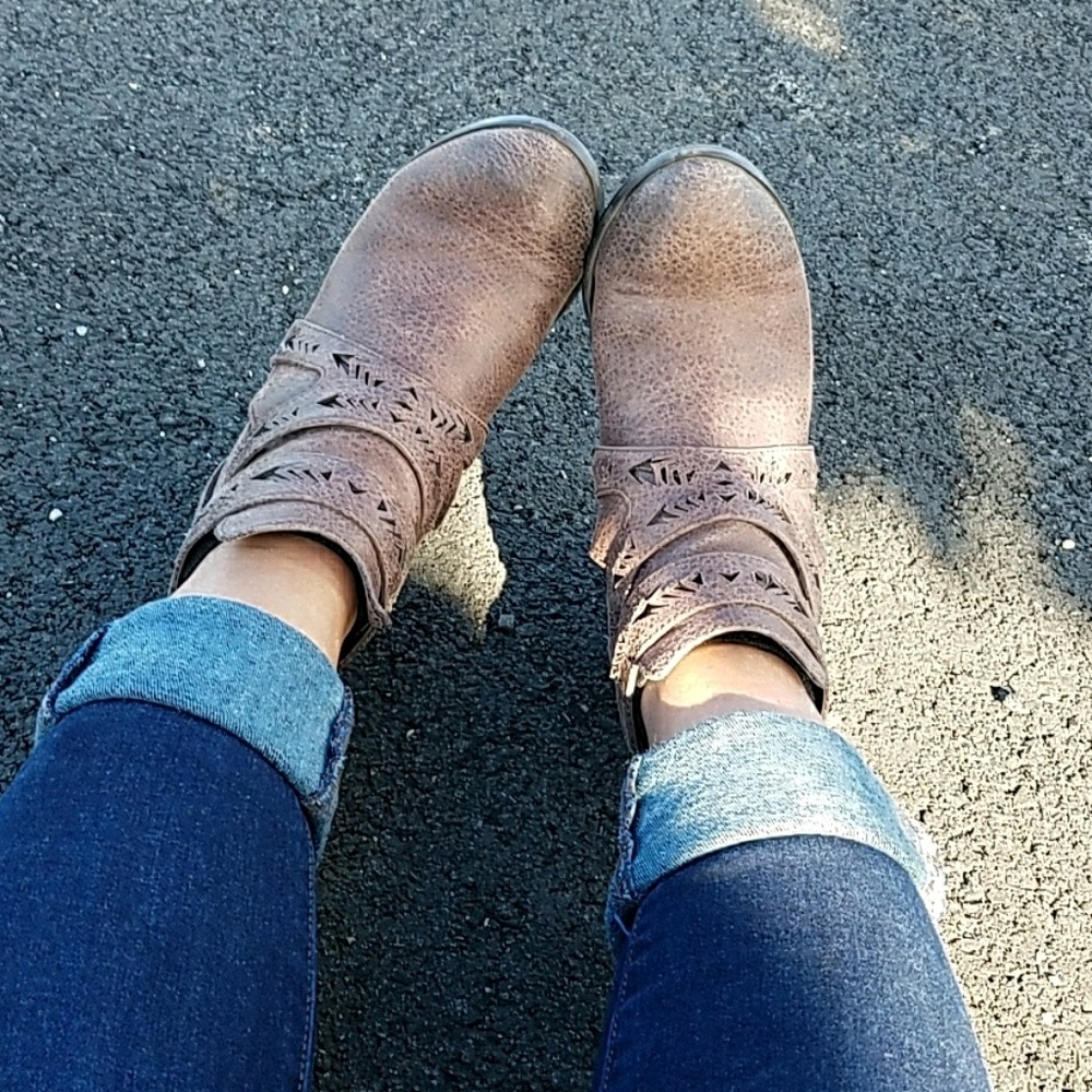 Meet your Posher, Izzy