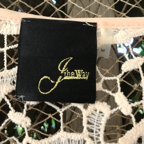 Box 2 NWOT J the Way lace back ruffle top in peach - Picture 4 of 4