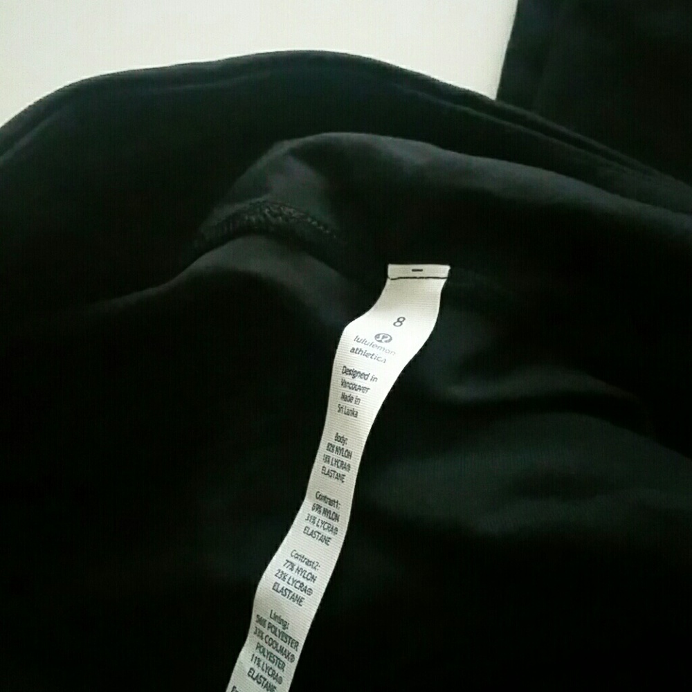 Lululemon - Picture 3 of 3