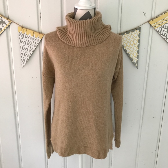 GAP Sweaters - Gap Turtleneck Pullover Sweater