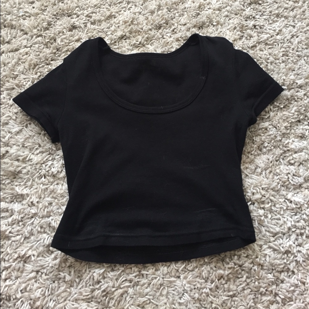 Black crop top